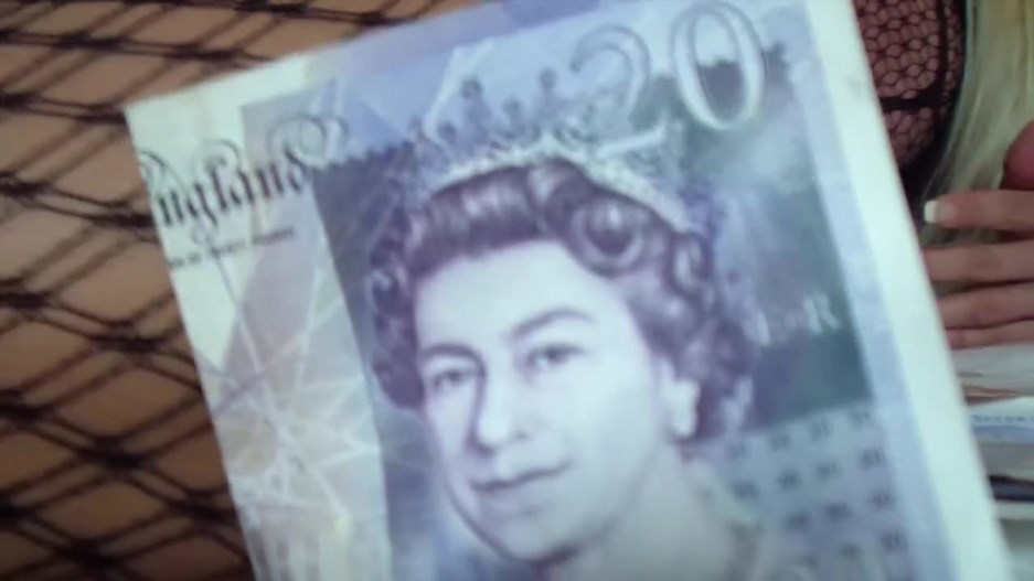 Lucy Zara - Piggy Cash Tribute